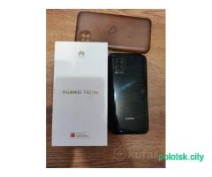 Huawei P40 lite 128GB.