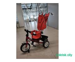 Лёгкий трёхколёсный велосипед Trike,с ручкой управления.