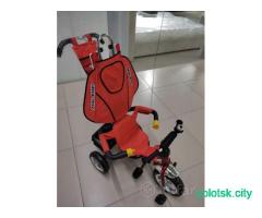 Лёгкий трёхколёсный велосипед Trike,с ручкой управления.