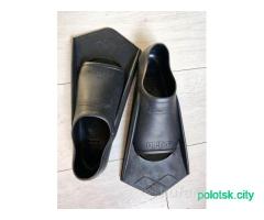 неопреновые ботинки и ласты р. 42-43