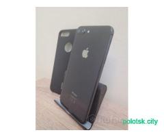 Телефон Apple iPhone 8 Plus
