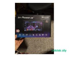Магнитола Pioneer.