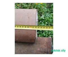 Два столба для ворот.