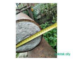 Два столба для ворот.