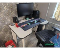 Стол компьютерный