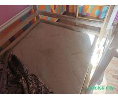 Кровать домик двухъярусная, 2 матраса