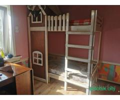 Кровать домик двухъярусная, 2 матраса