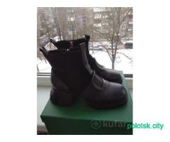Женские ботинки