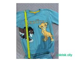 Продам костюм для девочки