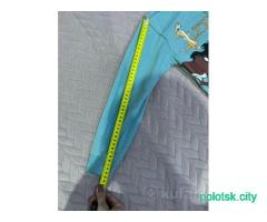 Продам костюм для девочки