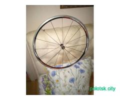 Колесо переднее на шоссейный велосипед simano rs20