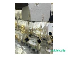 Серьги (бижютерия)