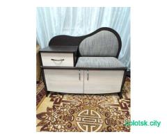 Скамья для прихожей