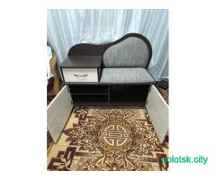 Скамья для прихожей