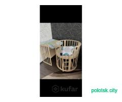 Детская кровать с маятником