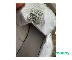Кроссовки Adidas 38