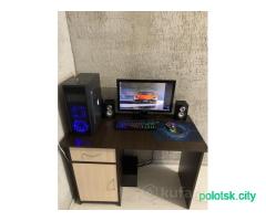 Игровой компьютер полностью в сборе