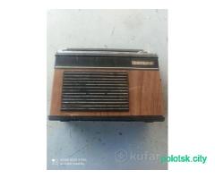 Радиоприёмник Геолог 2 времён СССР.