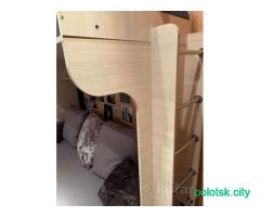 Двухъярусная кровать с диваном