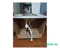 Кухня, смеситель,раковина