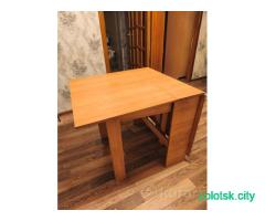 Стол книжка