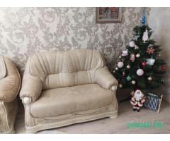 Диваны кожа