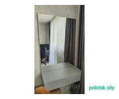 Косметический столик