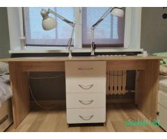 Стол письменный