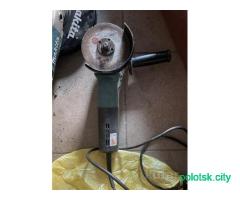 Шлифмашинка makita 9565