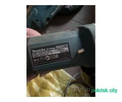 Шлифмашинка makita 9565