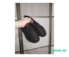 Кроссовки (39) ЗИМА