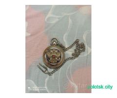 Часы карманные.