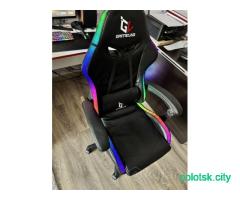 Игровое кресло с подсветкой