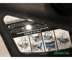 Детское кресло в машину