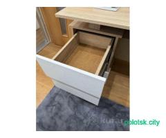 Стол письменный