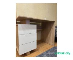 Стол письменный