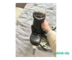 Коньки хоккейные