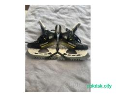 Коньки хоккейные