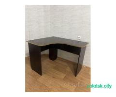 Стол угловой