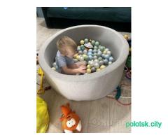 Сухой бассейн с шариками