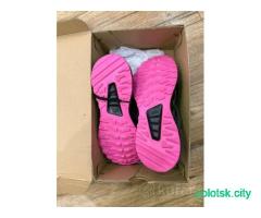 Кроссовки adidas