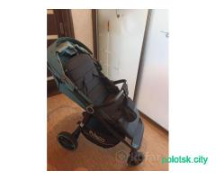 Коляска прогулочная
