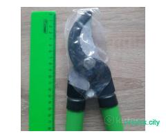 Секатор садовый