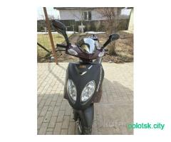 Скутер Hors 52