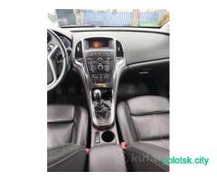 Опель Астра J 2010г.в.