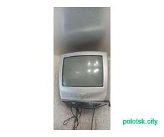 Телевизор + приставка + кронштейн