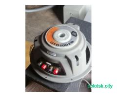 Сабвуфер автомобильный JBL