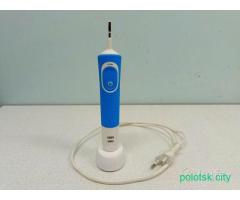 зубная электрическая щетка Oral-B Braun type 3710