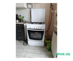 Продам газовую плиту