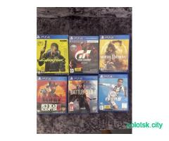 PS 4 (1 TB) в комплекте с дисками.